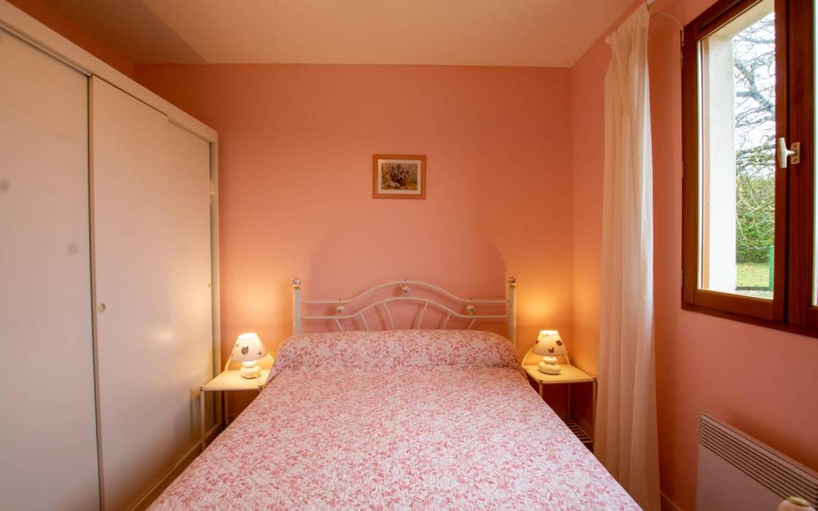 Photo of Bedroom in Saint-Meard-de-Drone