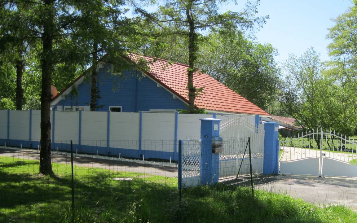Photo of Buildings in Gaillan-en-Medoc