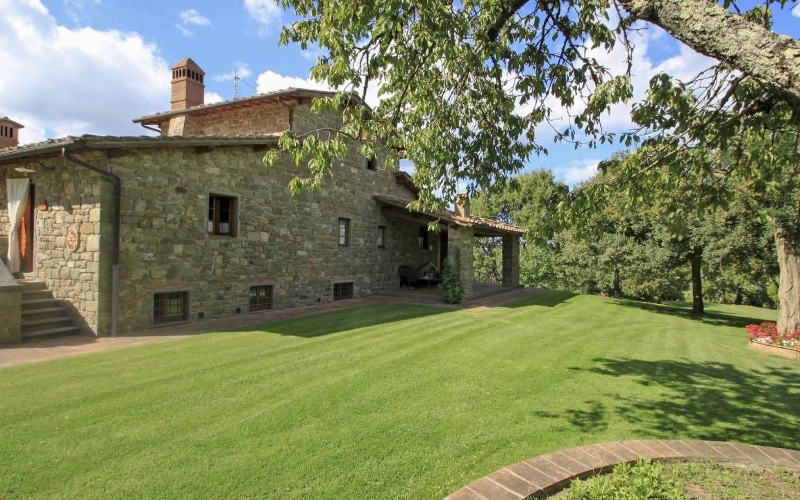 Photo of Buildings in Torsoli