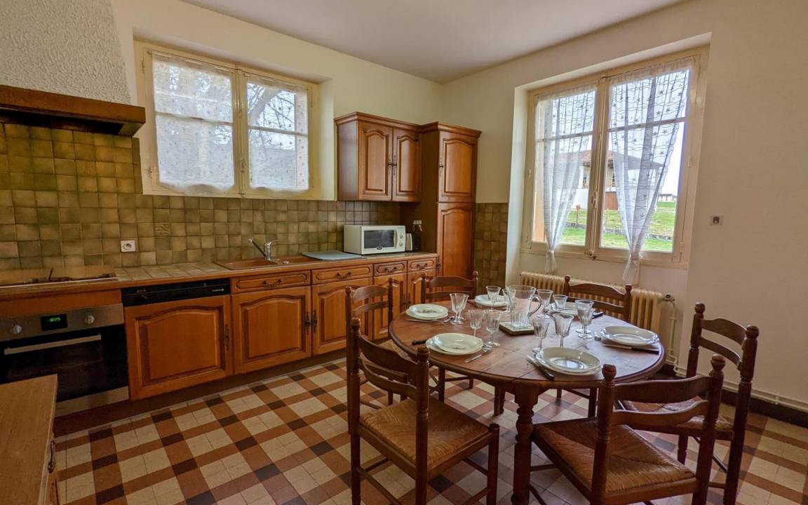 Photo of Kitchen in Blanzaguet-Saint-Cybard