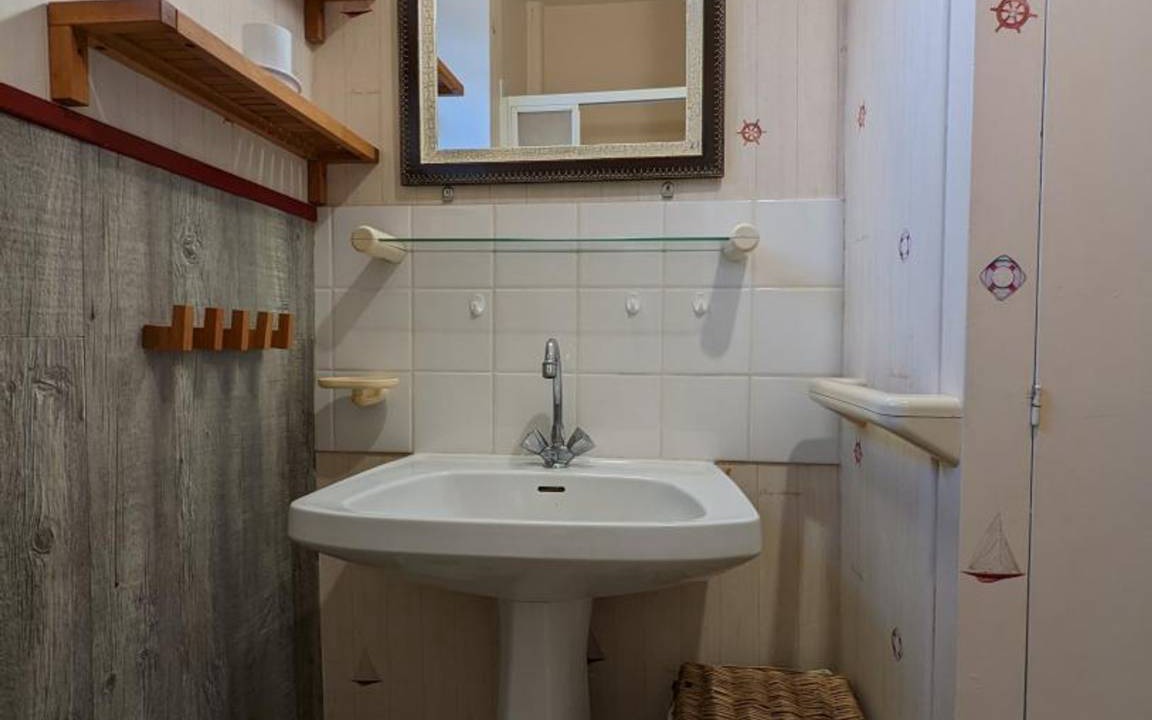 Photo of Bathroom in Vouthon