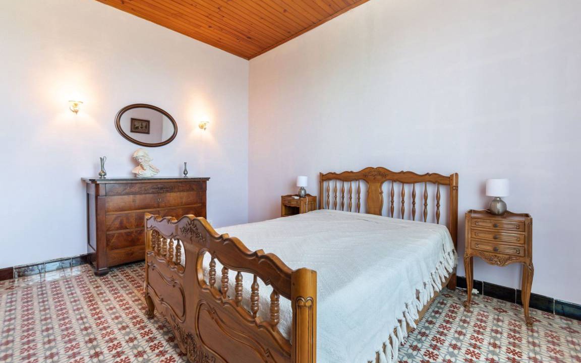 Photo of Bedroom in Noves