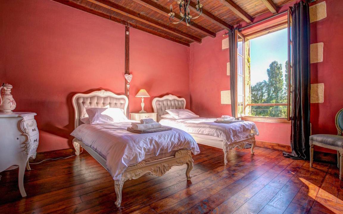 Photo of Bedroom in Caplong