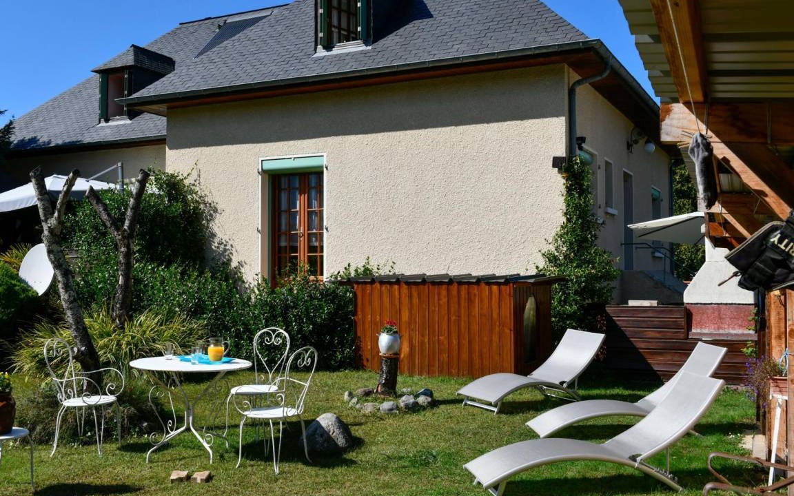 Photo of Others in Montaut