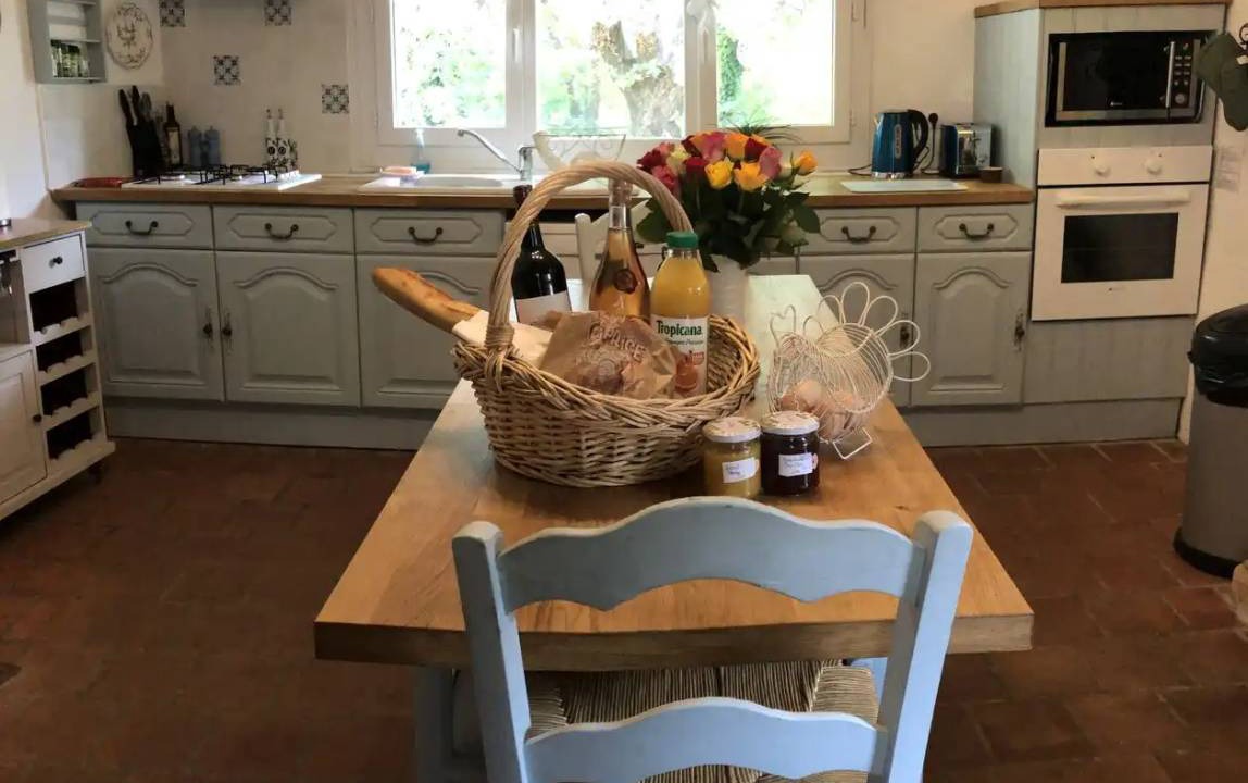 Photo of Kitchen in Saint-Pierre-de-Juillers