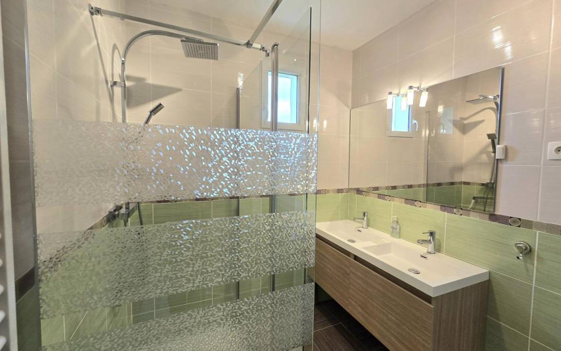 Photo of Bathroom in Agonac