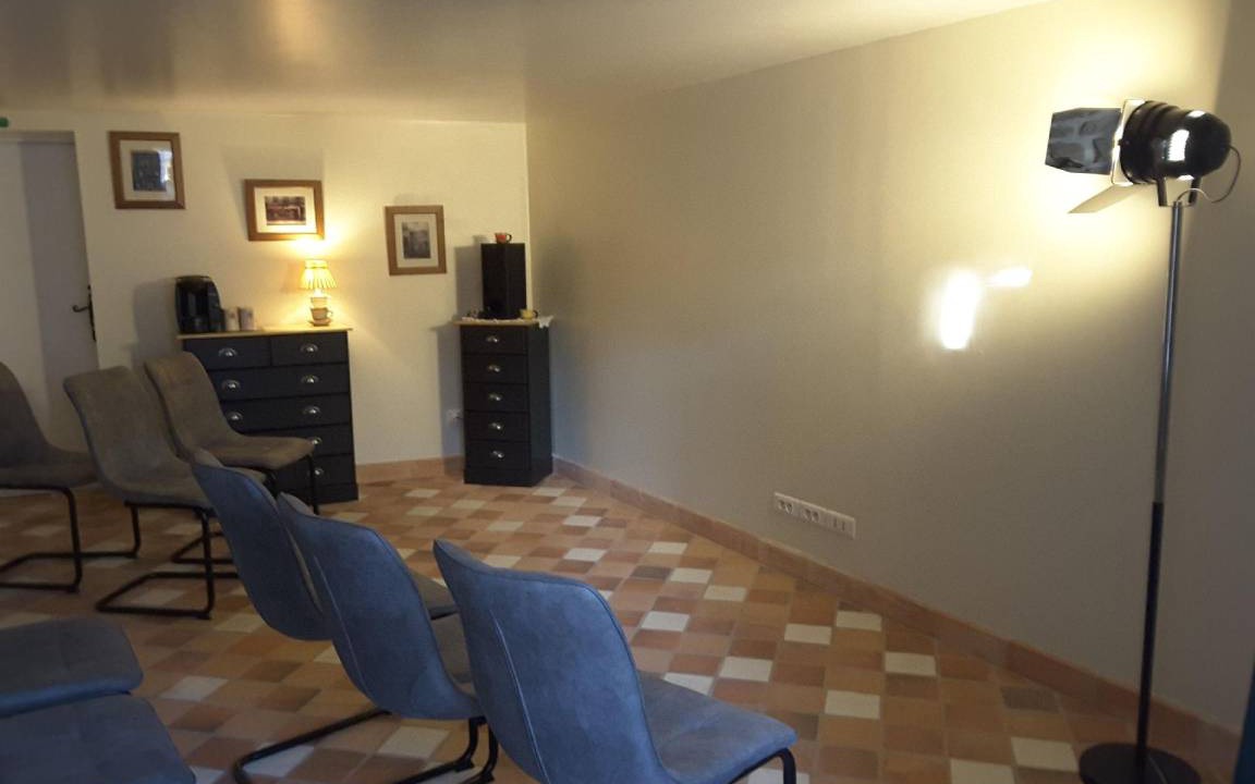 Photo of Livingroom in Saint-Barthelemy-de-Bussiere