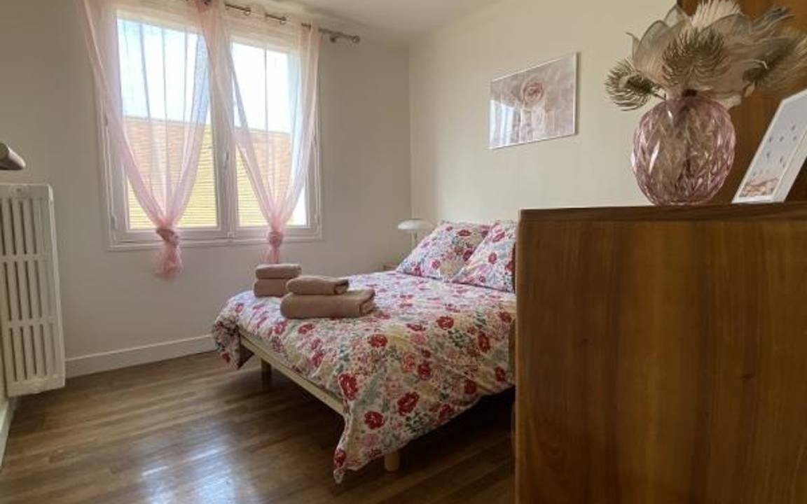 Photo of Bedroom in La Roche-Posay