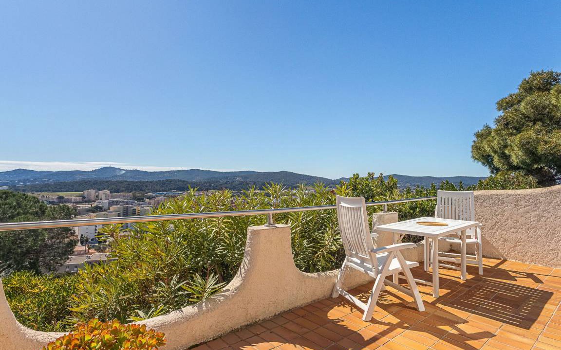Photo of Patio Balcony in Le Lavandou