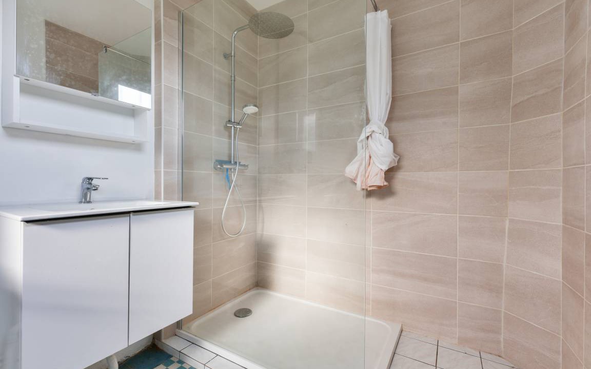 Photo of Bathroom in Lanton