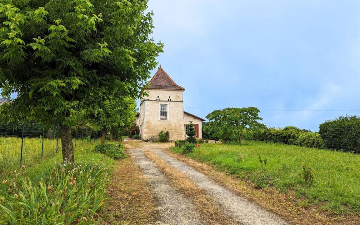 Photo of Others in Saint-Romain