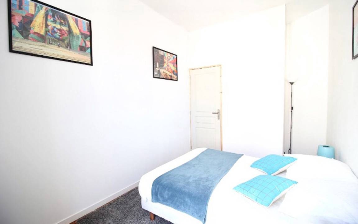 Photo of Bedroom in Bordeaux City Centre