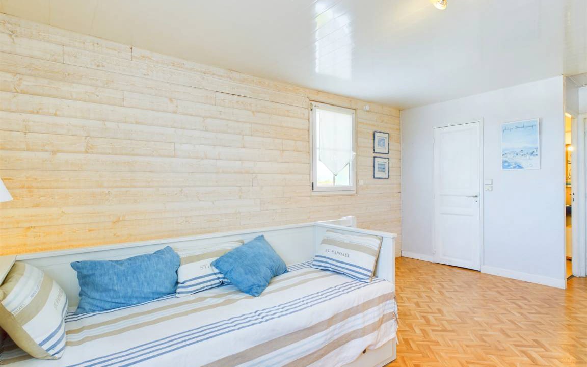 Photo of Bedroom in Saint-Clement-des-Baleines