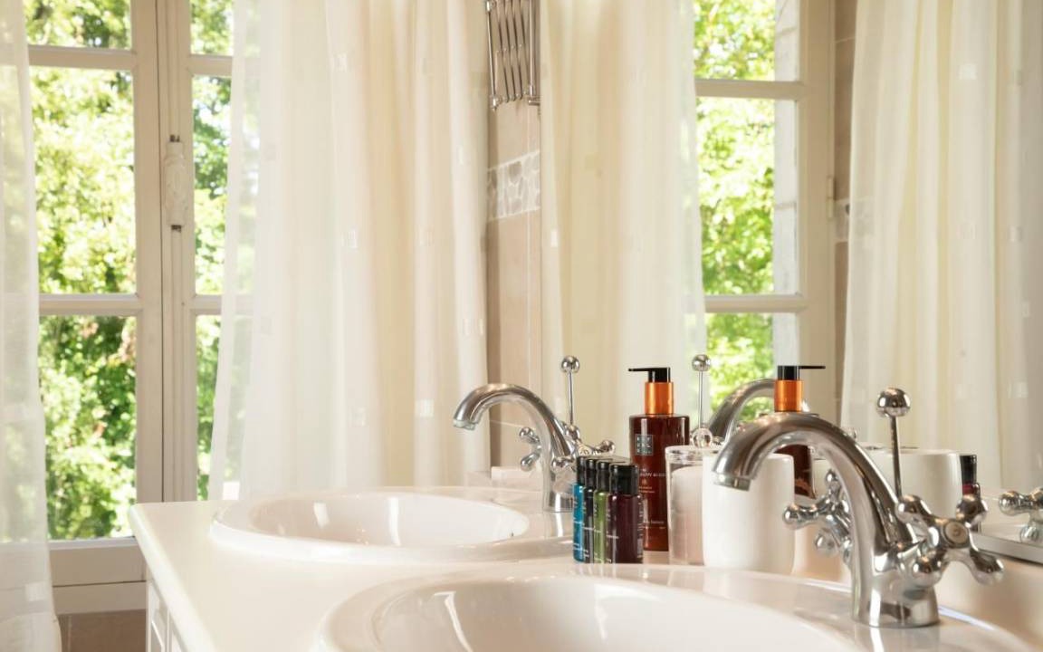 Photo of Bathroom in Annepont