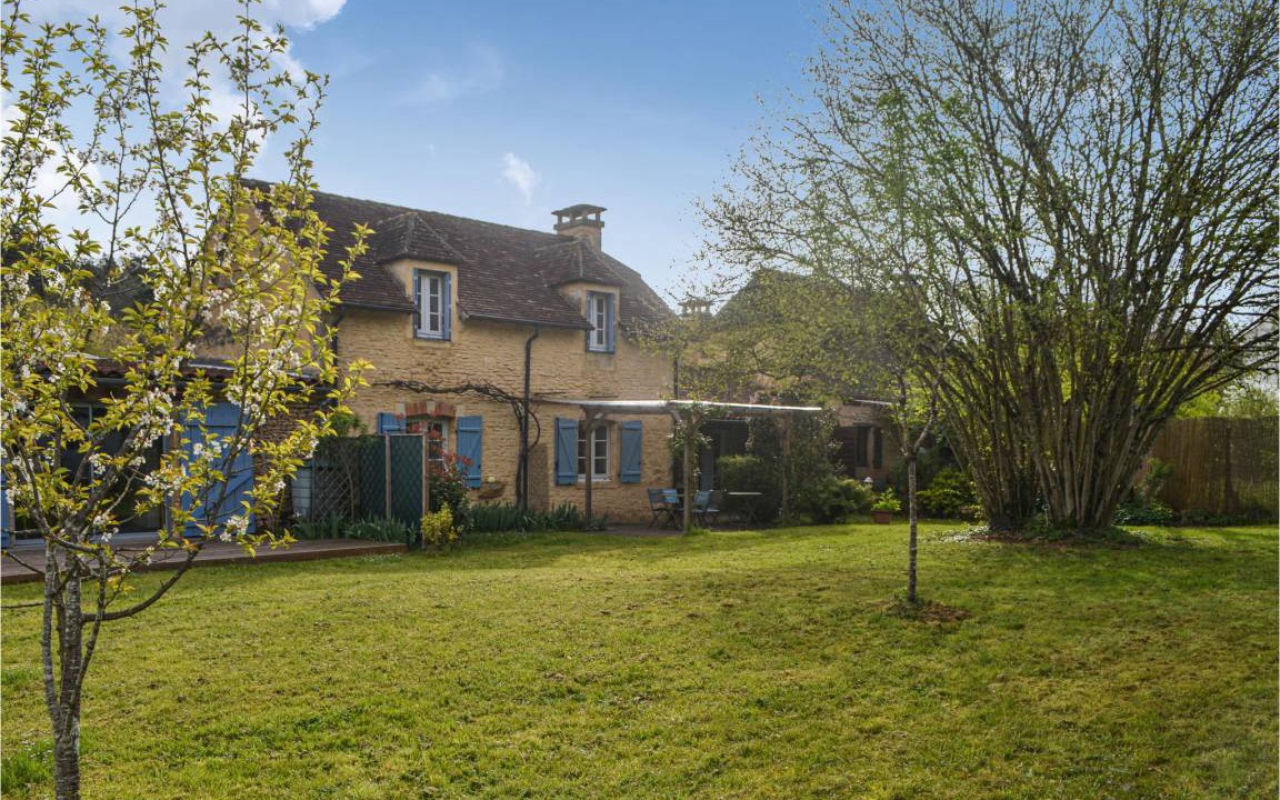 Photo of Others in Saint-Leon-sur-Vezere