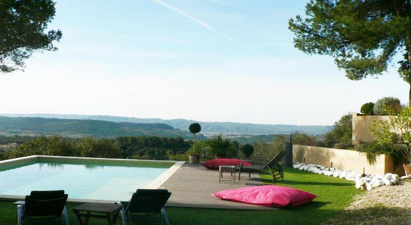 Photo of Others in Vaugines