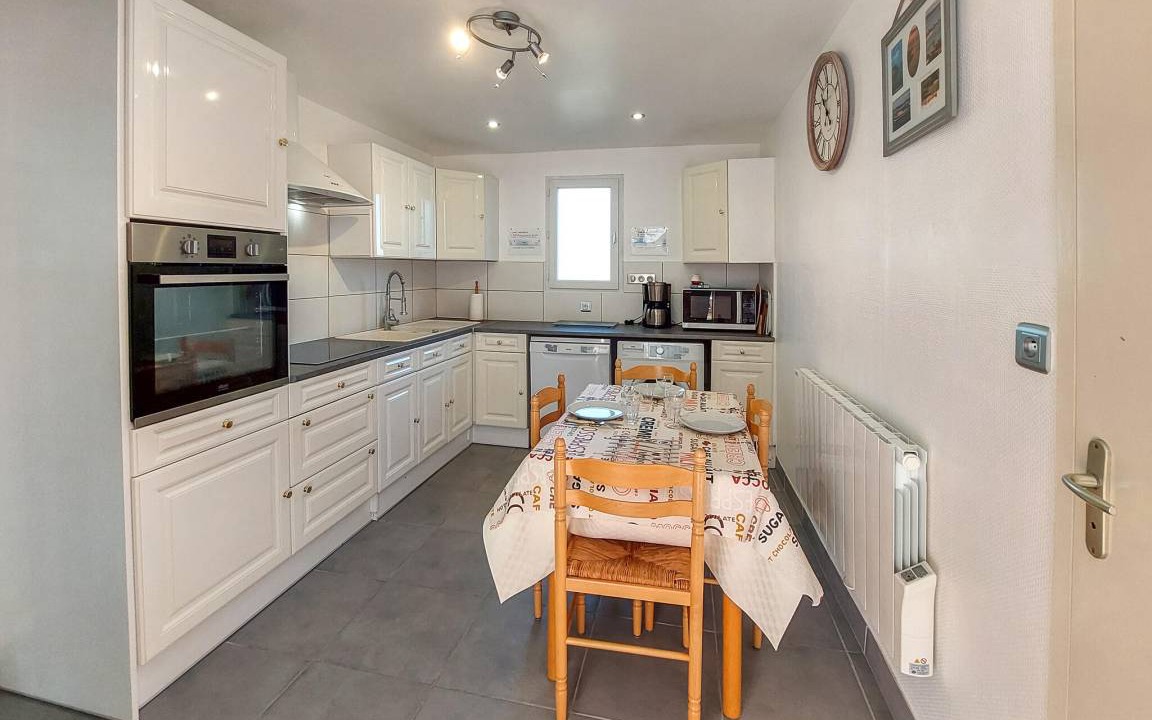 Photo of Kitchen in Mios