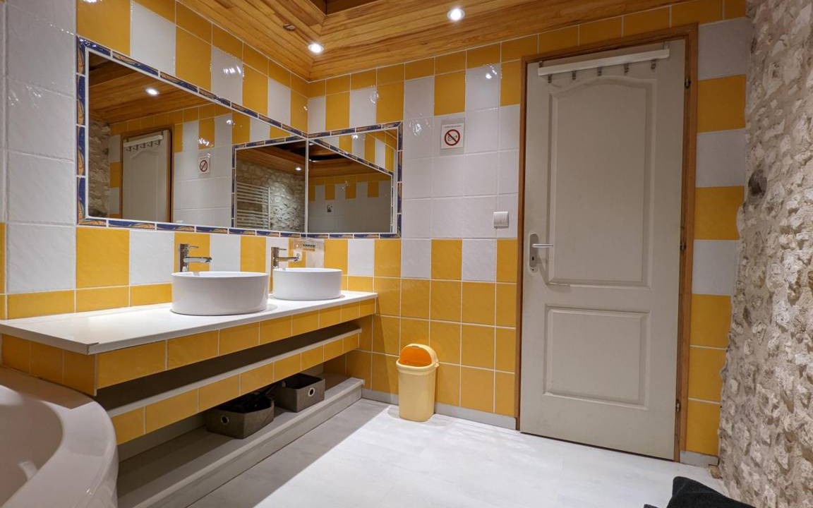 Photo of Bathroom in Charras