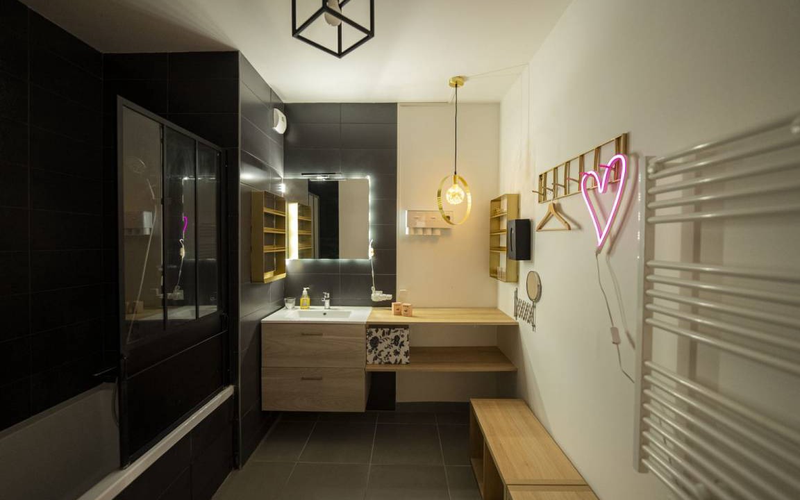 Photo of Bathroom in Ginko