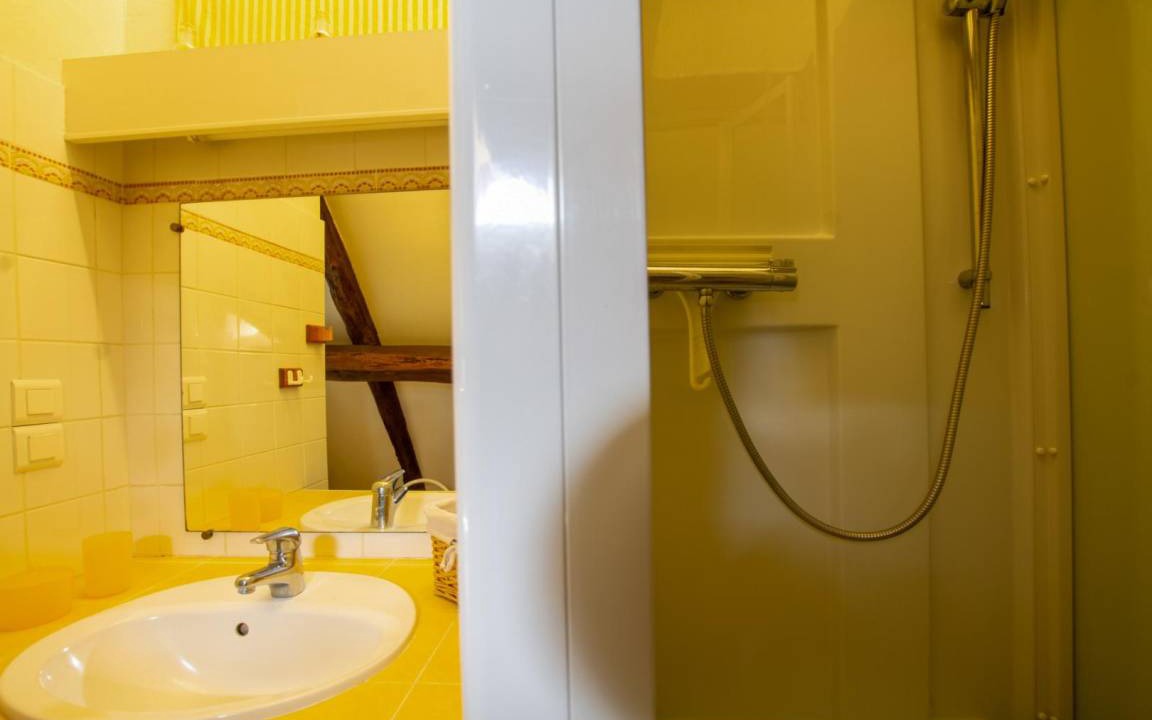 Photo of Bathroom in Cenac-et-Saint-Julien