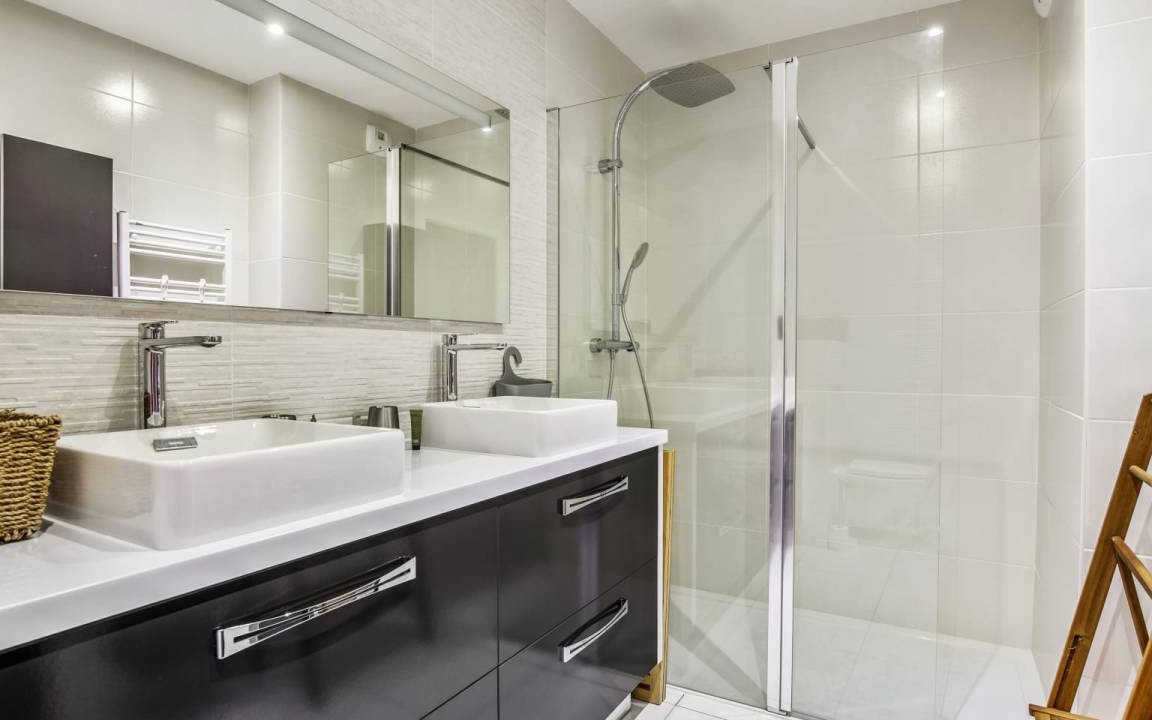 Photo of Bathroom in La Teste-de-Buch