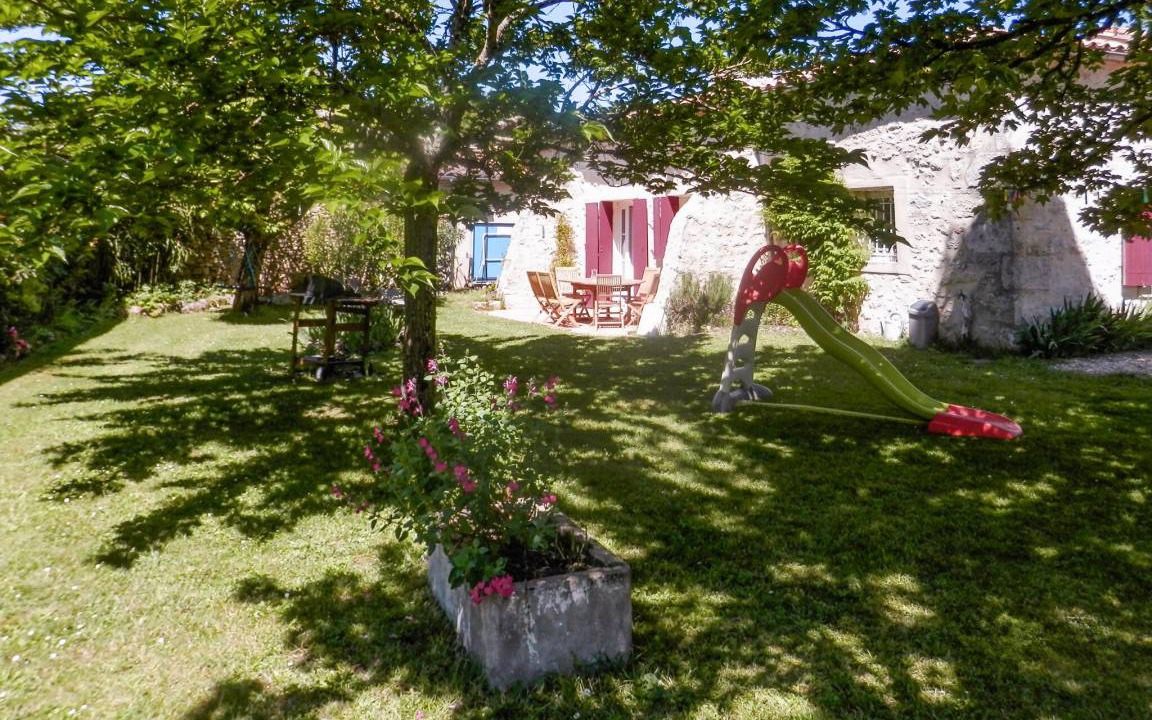 Photo of Others in Doulezon