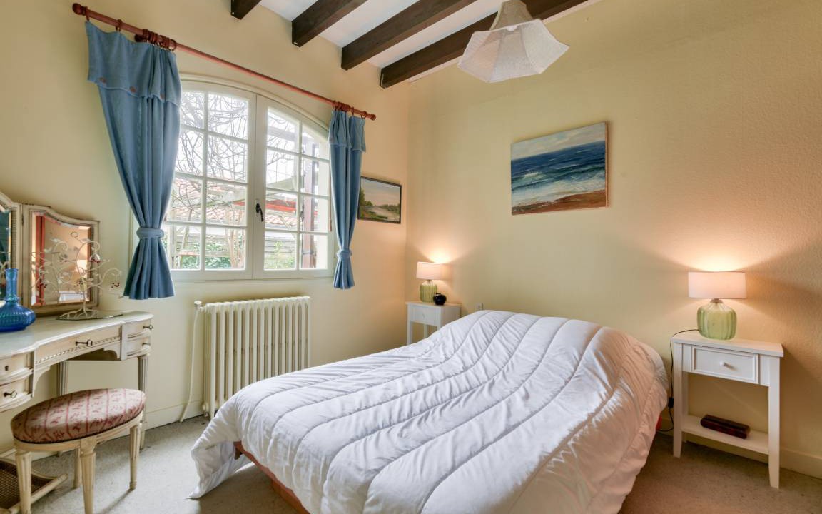 Photo of Bedroom in Ares