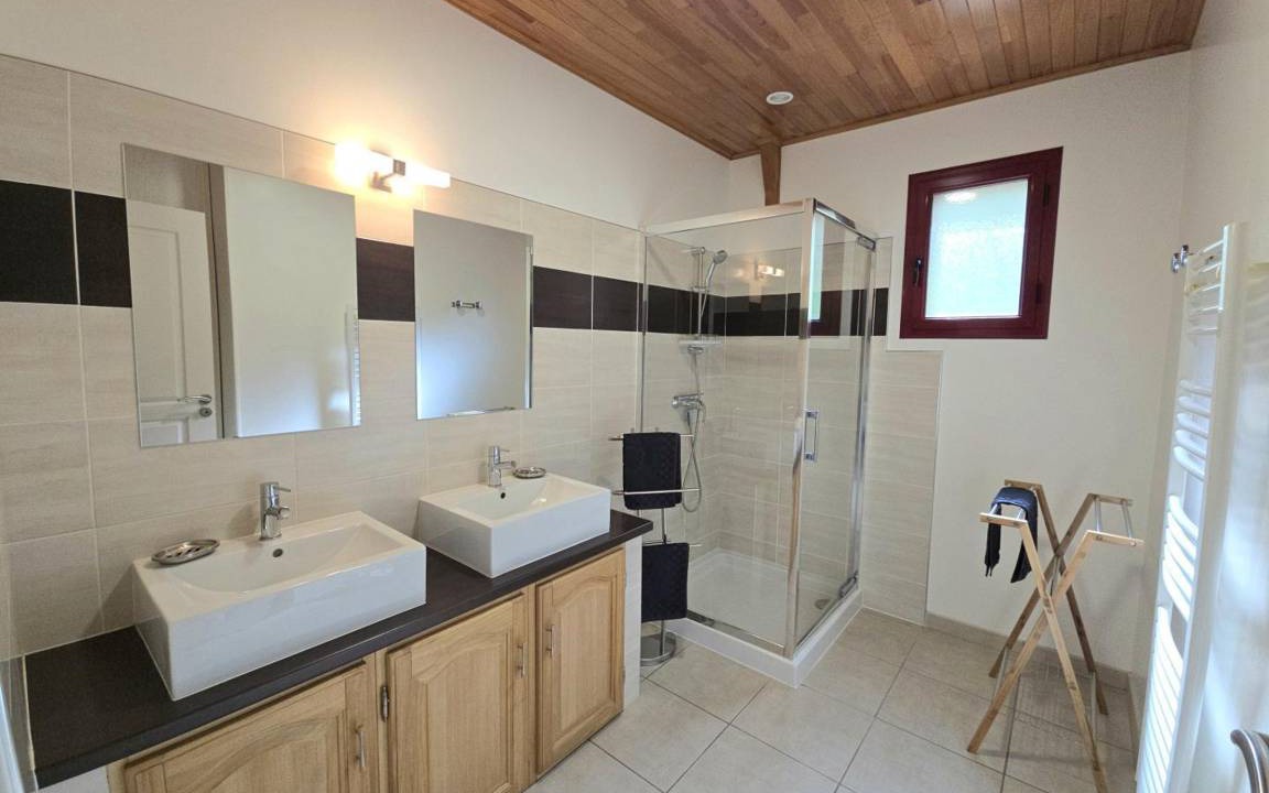 Photo of Bathroom in Domme