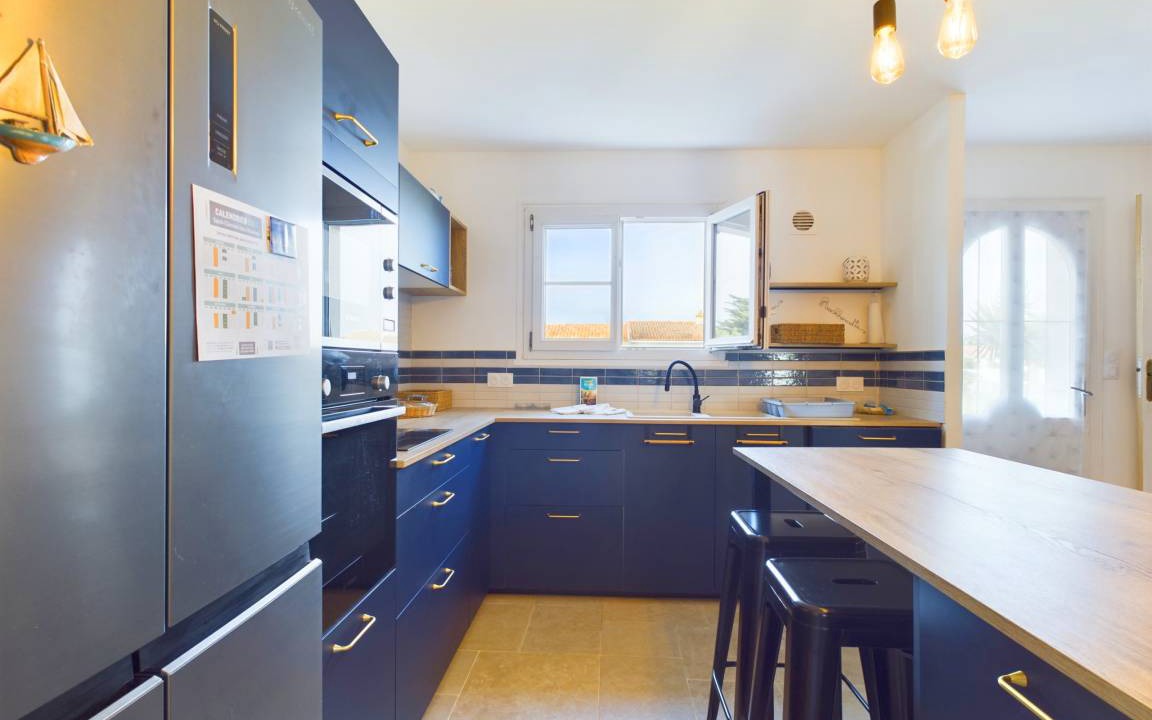 Photo of Kitchen in Saint-Clement-des-Baleines