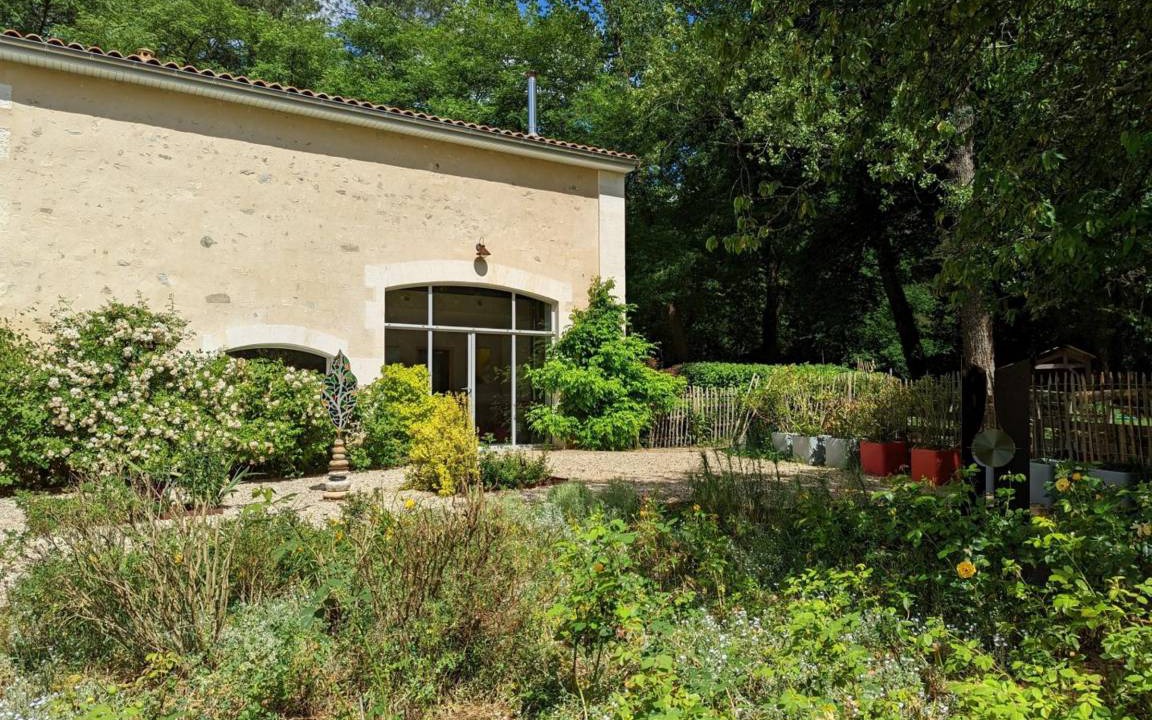 Photo of Others in Guizengeard