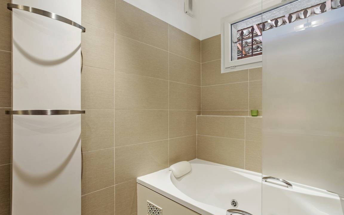 Photo of Bathroom in Saint-Raphael