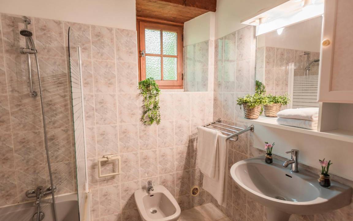 Photo of Bathroom in Prats-du-Perigord