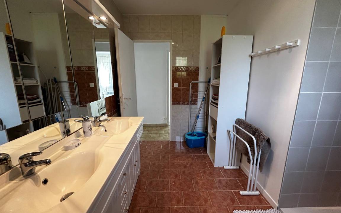 Photo of Bathroom in La Roche-Posay