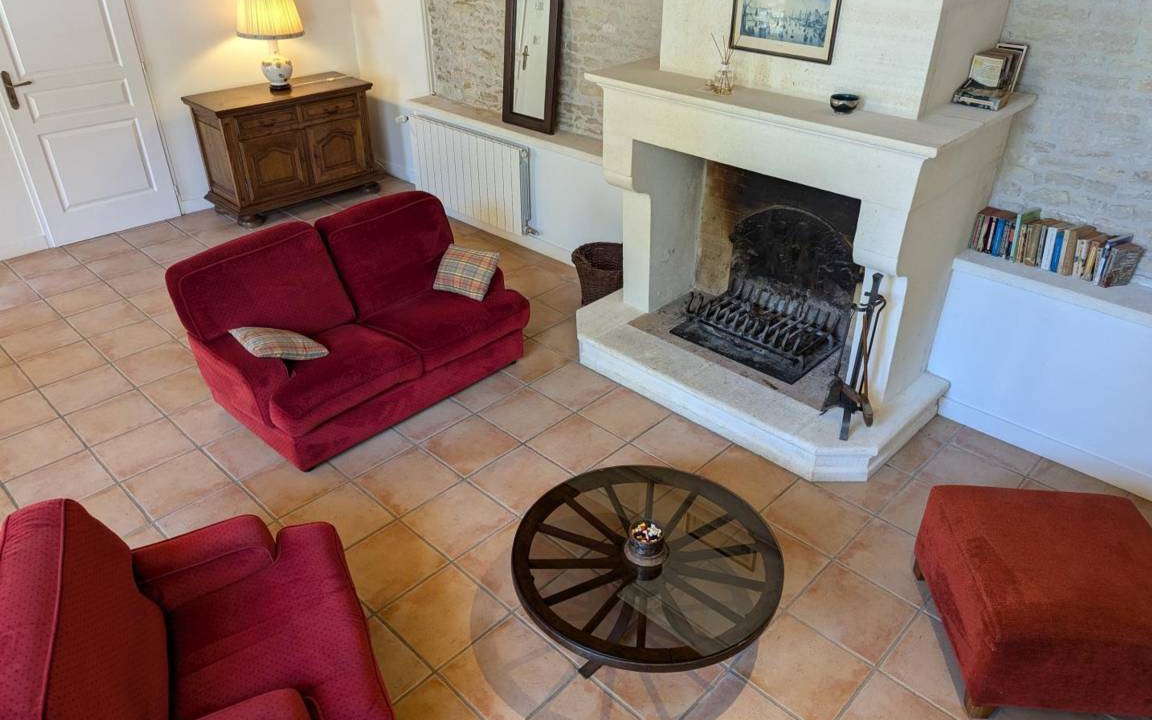 Photo of Livingroom in Saint-Cybardeaux