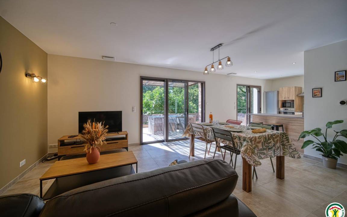 Photo of Livingroom in Mirabel-aux-Baronnies