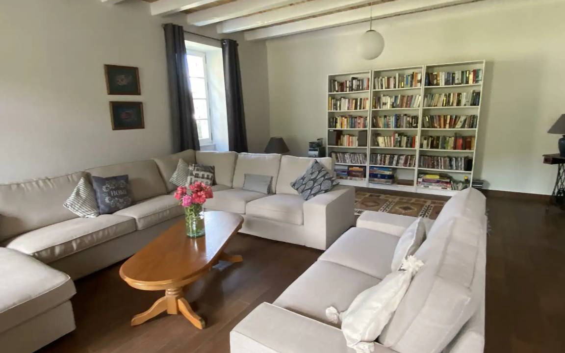 Photo of Livingroom in Dampierre-sur-Boutonne
