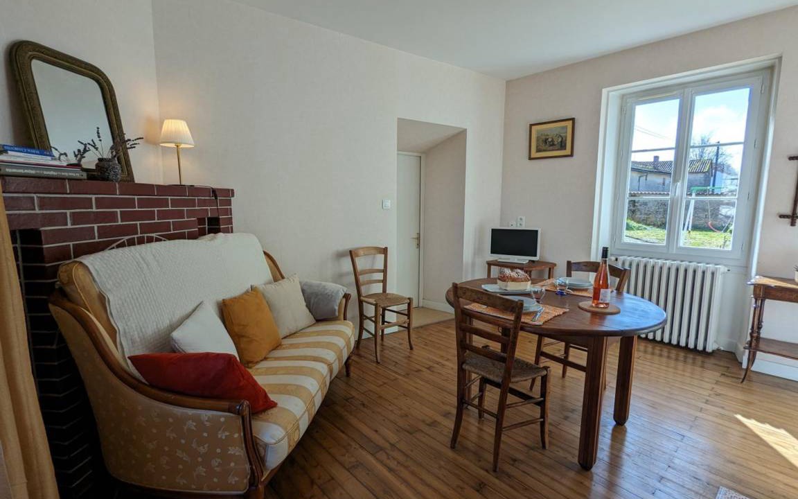 Photo of Livingroom in Poursac