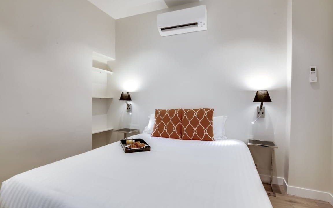 Photo of Bedroom in Bordeaux City Centre