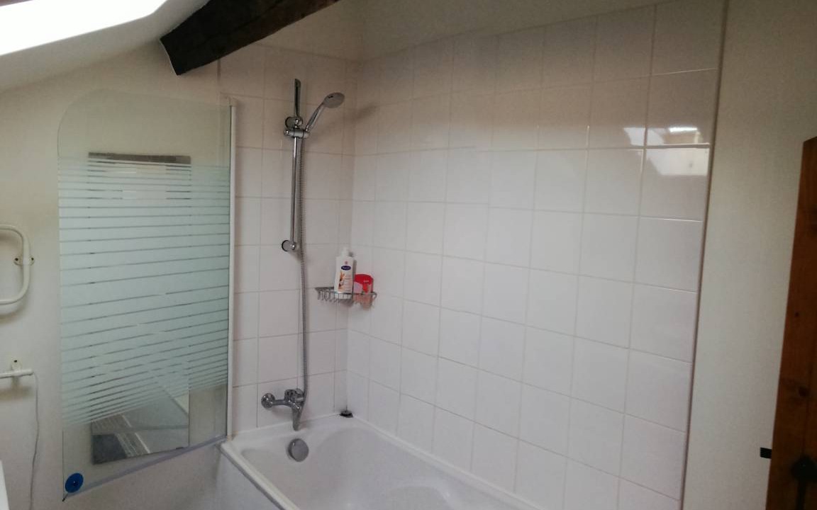 Photo of Bathroom in Nantille