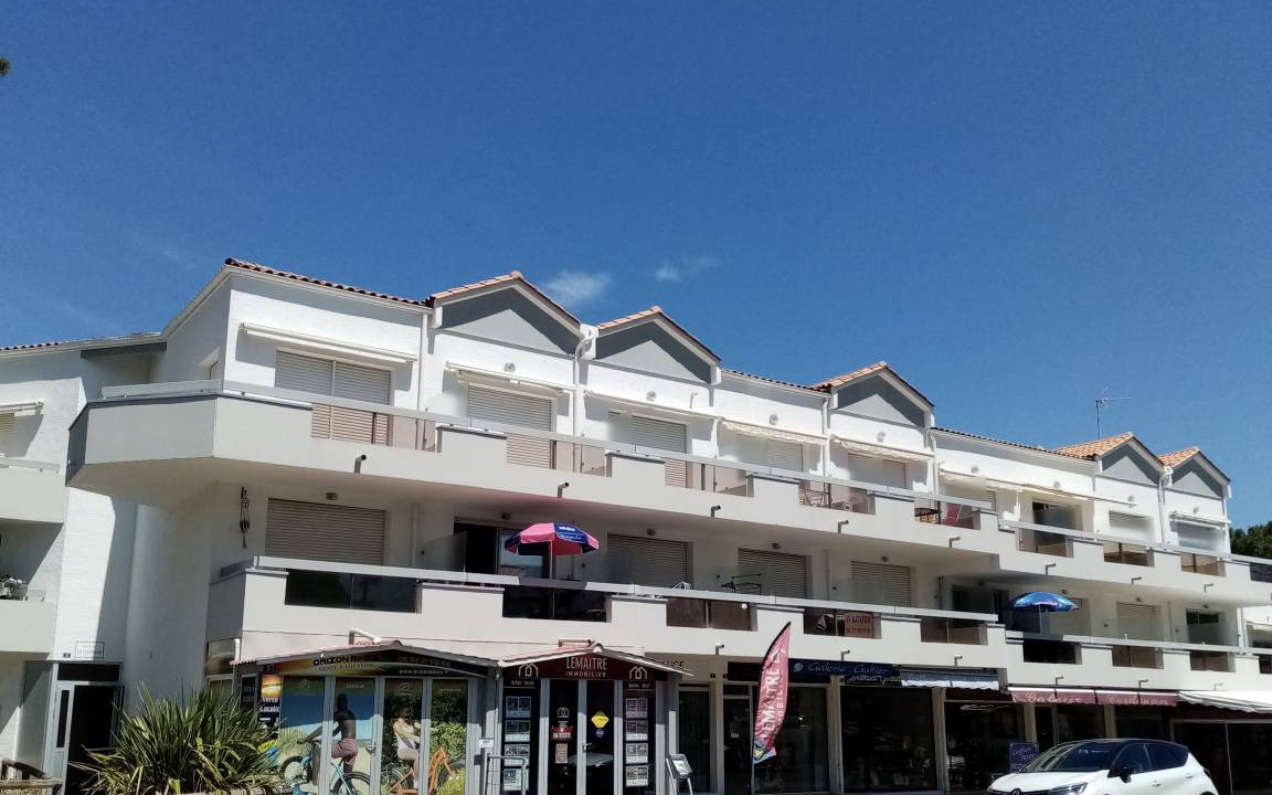 Photo of Buildings in La Palmyre