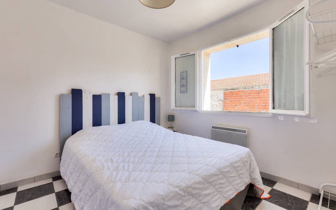 Photo of Bedroom in Ares