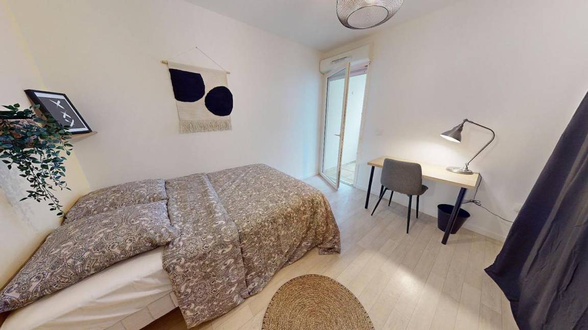 Photo of Bedroom in Cenon