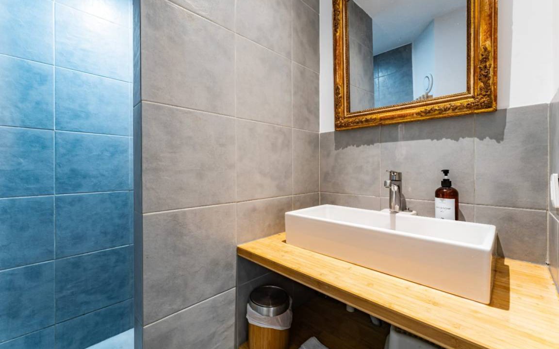 Photo of Bathroom in Chartrons