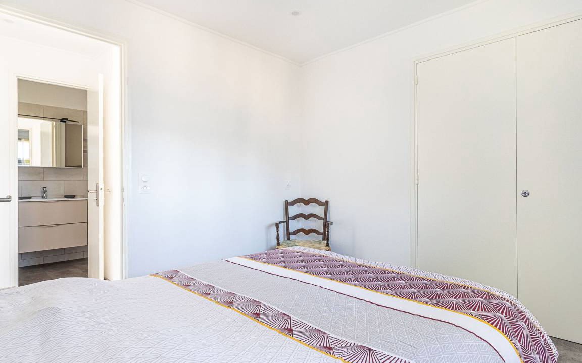 Photo of Bedroom in Le Lavandou