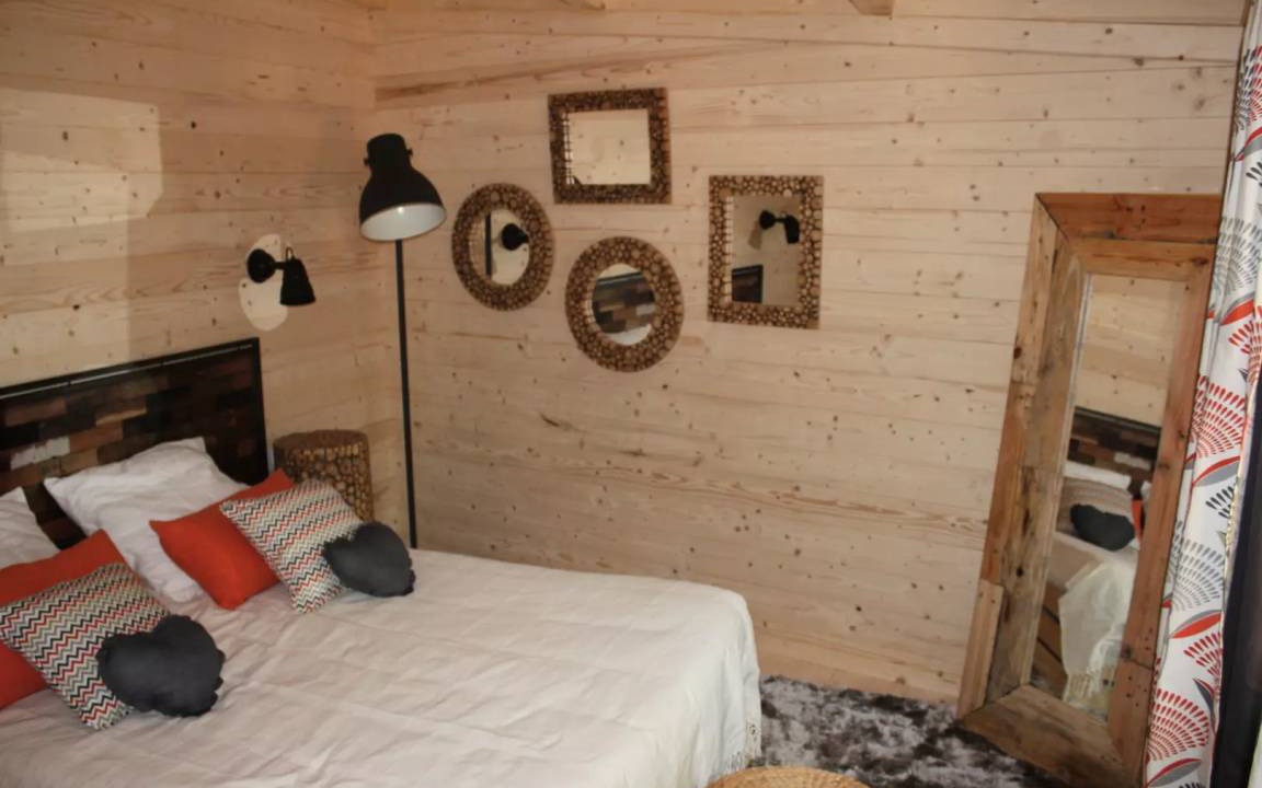 Photo of Bedroom in Salles-en-Toulon