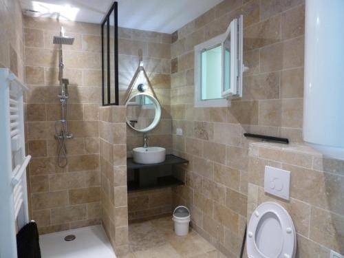 Photo of Bathroom in Saint-Pardon-de-Conques