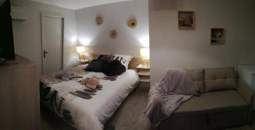 Photo of Bedroom in Tonnay-Charente