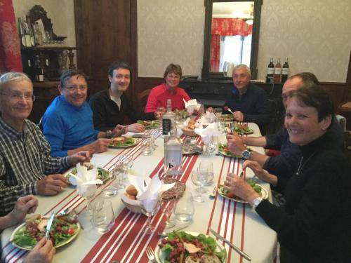 Photo of Others in Buzy