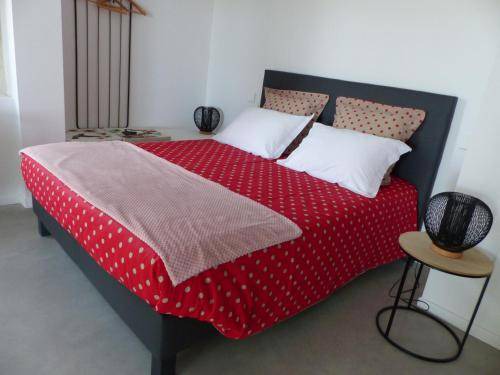 Photo of Bedroom in Saint-Fort-sur-Gironde