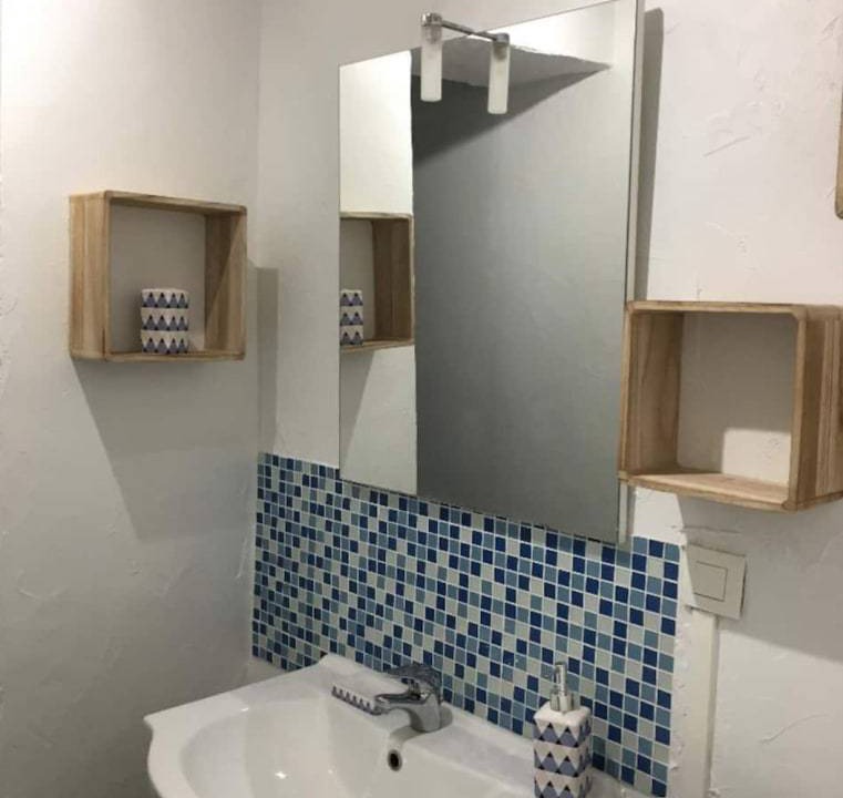 Photo of Bathroom in La Flotte